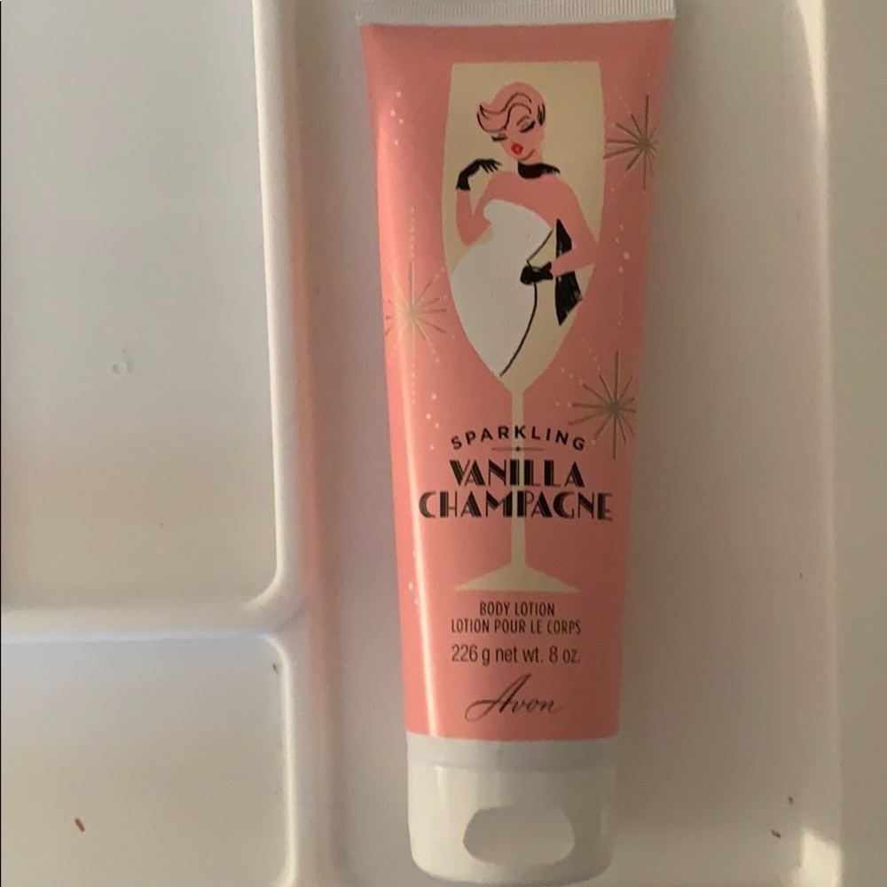 Avon Sparkling Vanilla Champagne Body Lotion 8 oz.